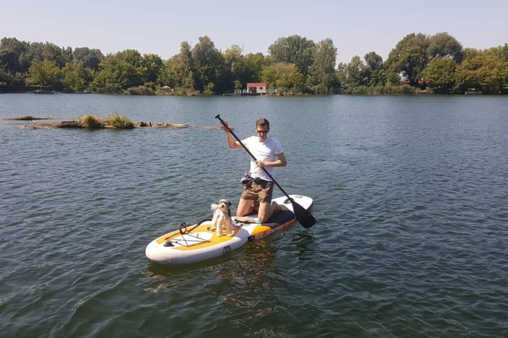 דירות ברטיסלאבה Hausboat "Zivot Na Vode" מראה חיצוני תמונה